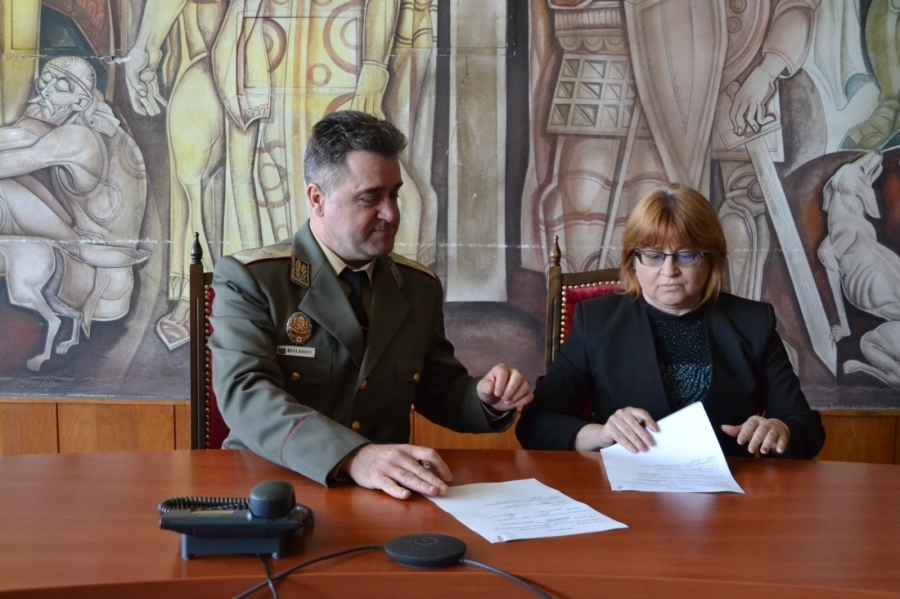 Горнооряховската ПГЕЕ „М. В. Ломоносов“ ще си сътрудничи с Военния университет