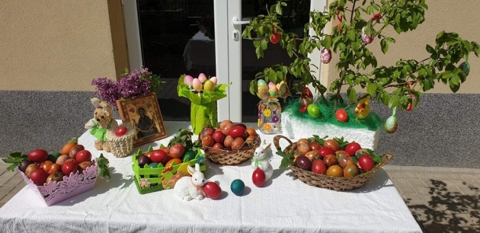 Приятели и благодетели осигуриха Великденската трапеза за бездомниците в общинския приют в Горна Оряховица
