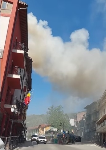 Евакуираха гости и служители на хотел във Велико Търново заради пожар