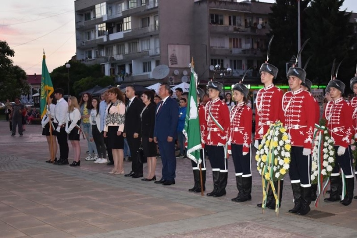 Павликени почете паметта на Ботев и загиналите за свободата на България