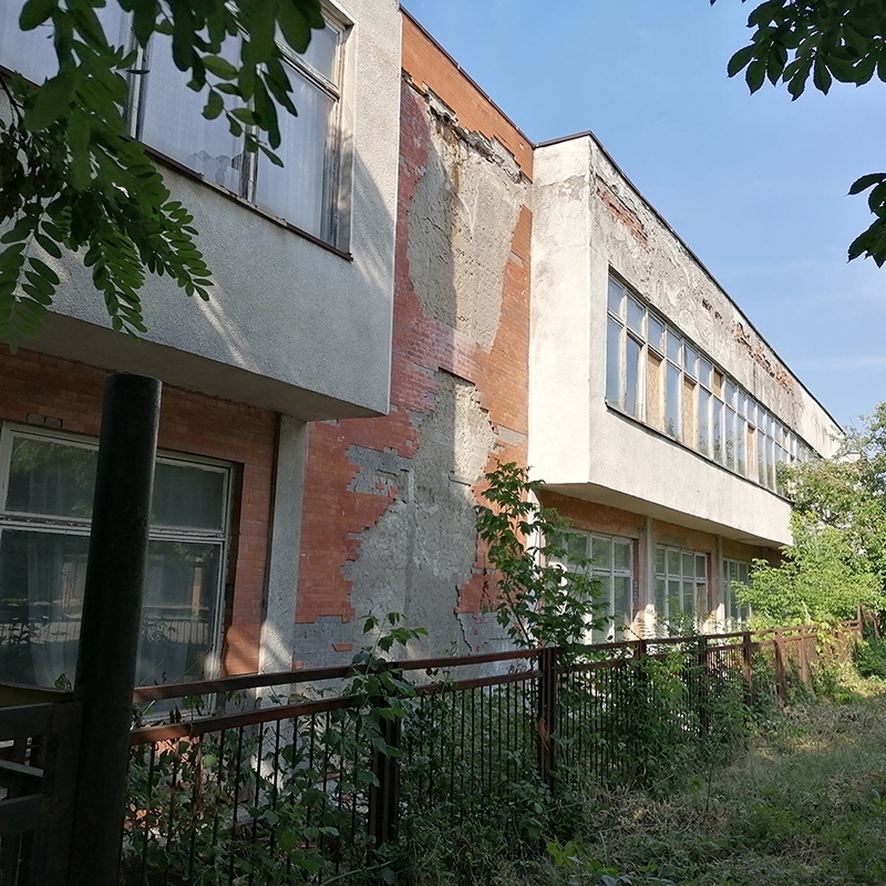 Възстановяват Интендантско обслужване в Горна Оряховица, търсят 50 шивачки