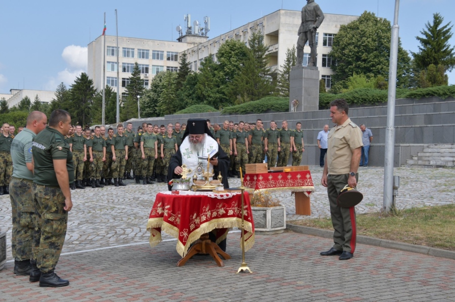 Храмът „Св. Седмочисленици“ в НВУ стана на 15 г.