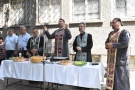 В Първомайци дадоха курбан и направиха общоселска молитва за загиналите в катастрофи