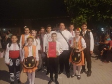 Школата „Потомци” от Лясковец печели една от трите големи награди на МФФ „Фолклорен извор”