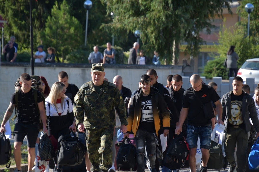 Вторият випуск кандидат-резервисти влезе в Националния военен университет