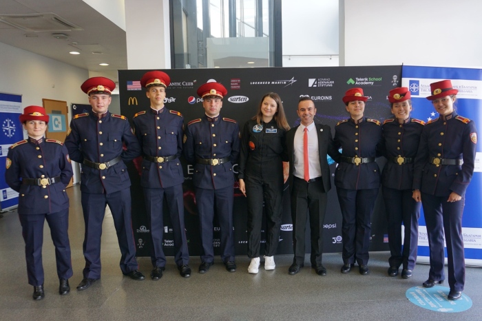 Курсанти от НВУ участваха във фестивала „Ало, Космос! Говори България“