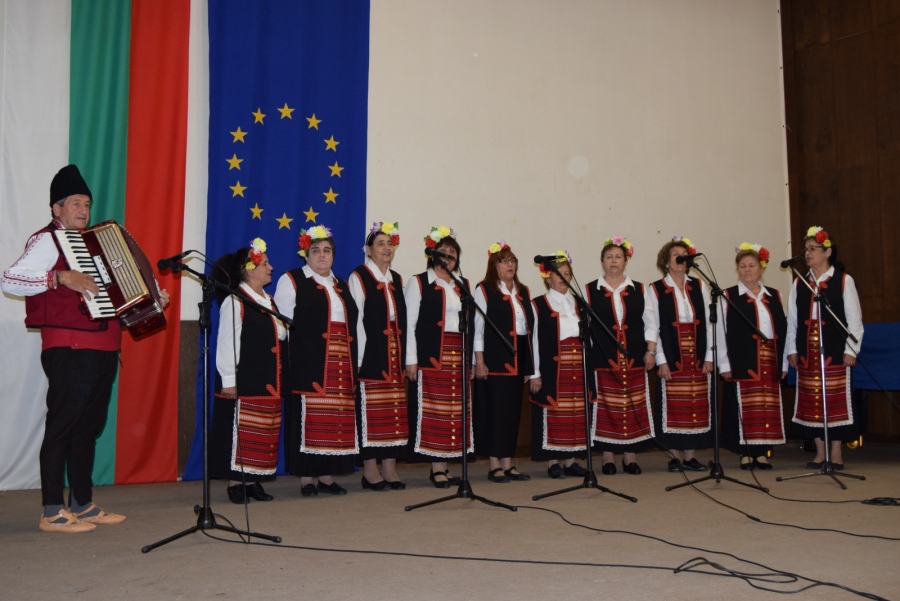 С концерт в Горна Оряховица отбелязаха Международния ден на възрастните хора