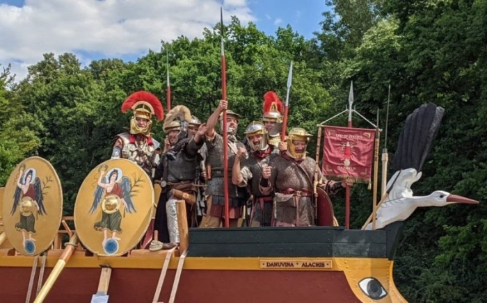 Реплика на римска лодка „Danuvina Alacris“ пристига в Свищов на 8 октомври