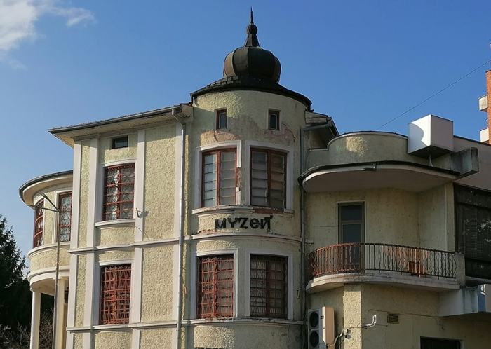 Близо 14 000 лева дава Министерството на културата на Историческия музей в Горна Оряховица за обновяване на залата за временни експозиции