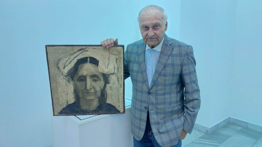 Изложба, посветена на 90-годишнината от рождението на доц. Янаки Манасиев, се открива във Велико Търново