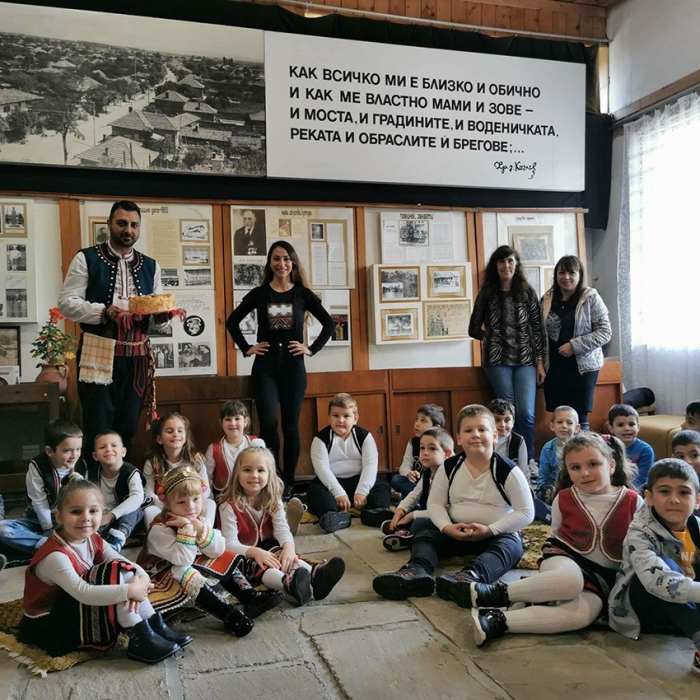 Децата от ДГ „Детска радост” в Долна Оряховица гостуваха на Етнографския музей в Деня на християнското семейство