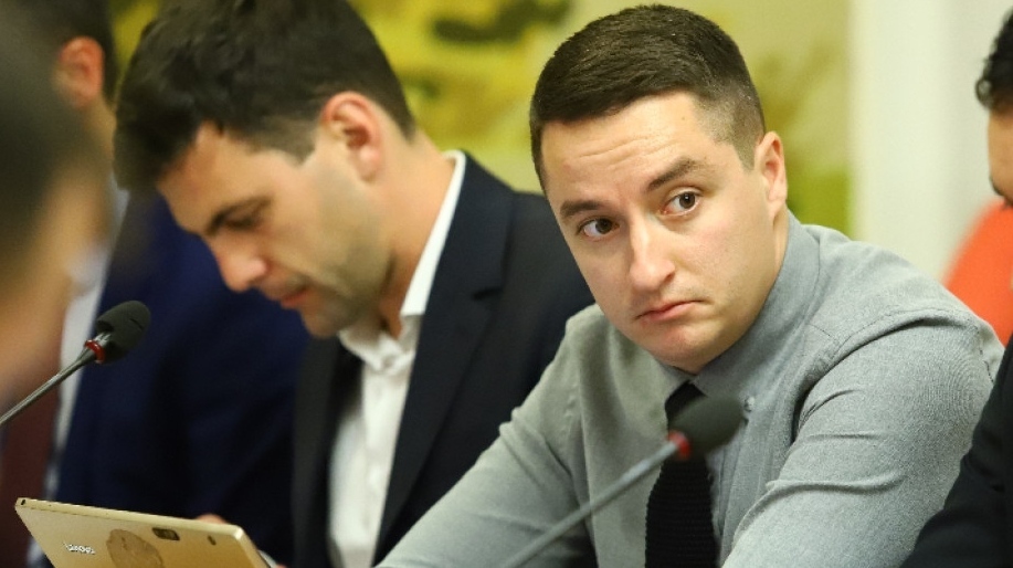 Божанков жертва Парламента за кметството в Горна Оряховица!? Той дава заето, а всички други отричат
