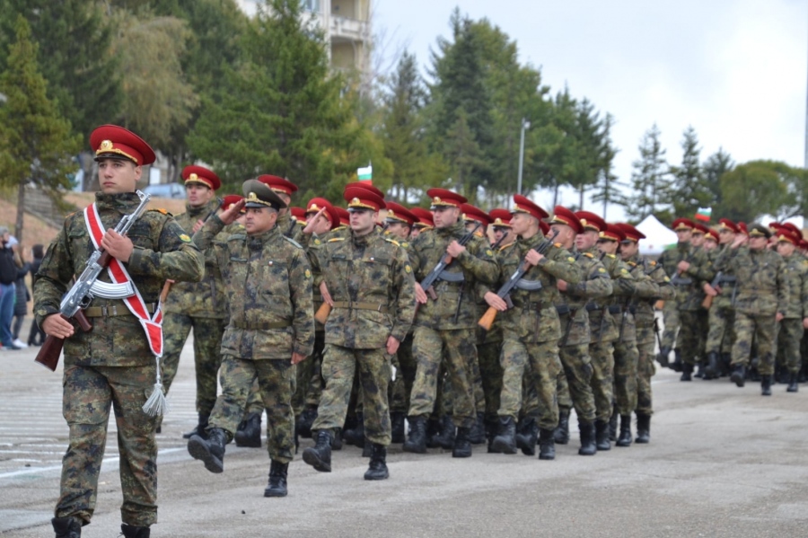 Обявен е ранен прием на курсанти във висшите военни училища за учебната 2023/2024 г.