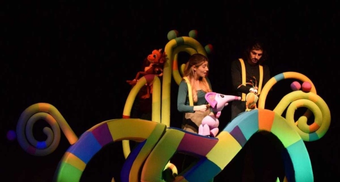 „Приключениe с маймунка” на сцената на Театър ВЕСЕЛ в читалище „Искра“
