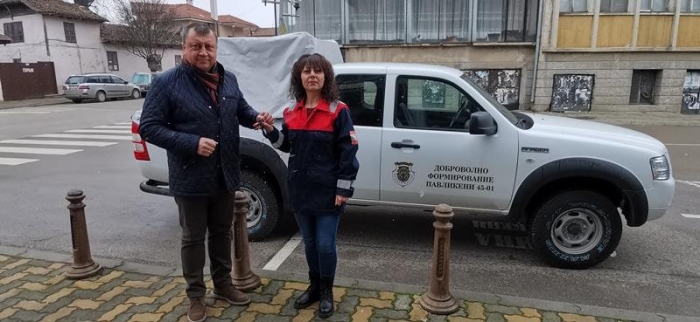 Община Павликени закупи високопроходим пикап, оборудван за пожарогасене, за Доброволното формирование