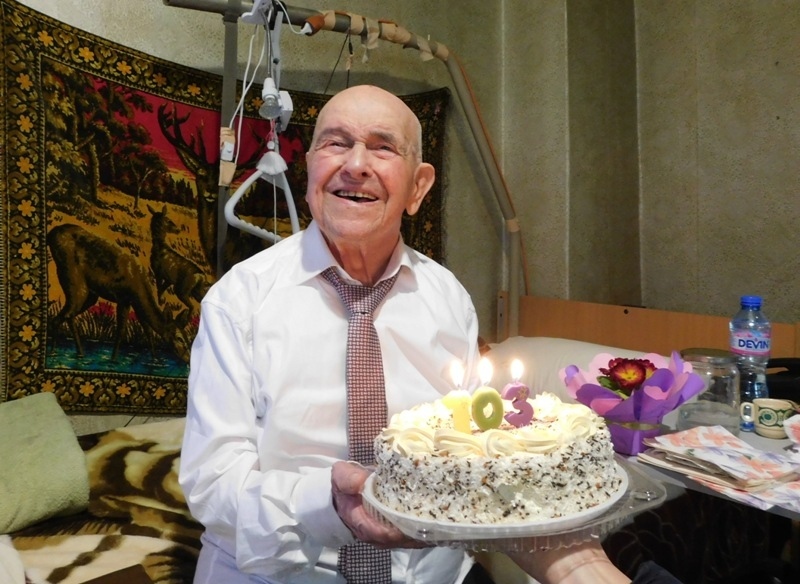 „Етър” посвети победата си на 103-годишния бивш шеф на клуба Деян Чаушев