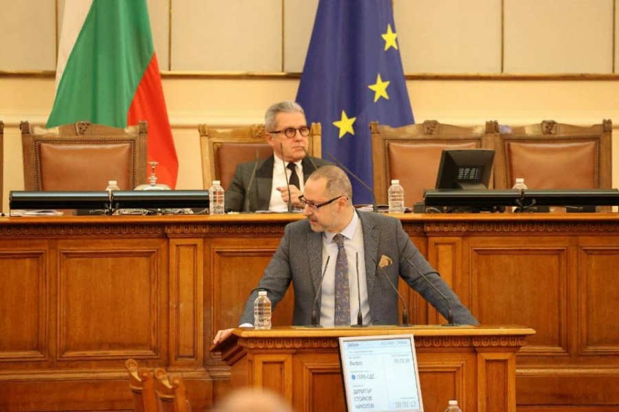 Димитър Николов влезе в парламентарните комисии по култура и медии и по транспорт и съобщения