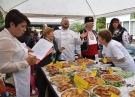 Над 320 печива опитаха гостите на шестия Празник на дрипавата баница във Върбица