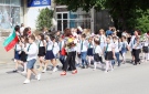 В Лясковец отбелязват 24 май с шествие, ден по-късно абитуриентите ще минат по червен килим