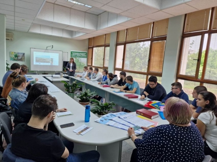 Студенти от ВТУ се включиха в инициативите на РИОСВ – Велико Търново за отбелязване на Европейския ден на мрежата от защитени зони „Натура 2000“