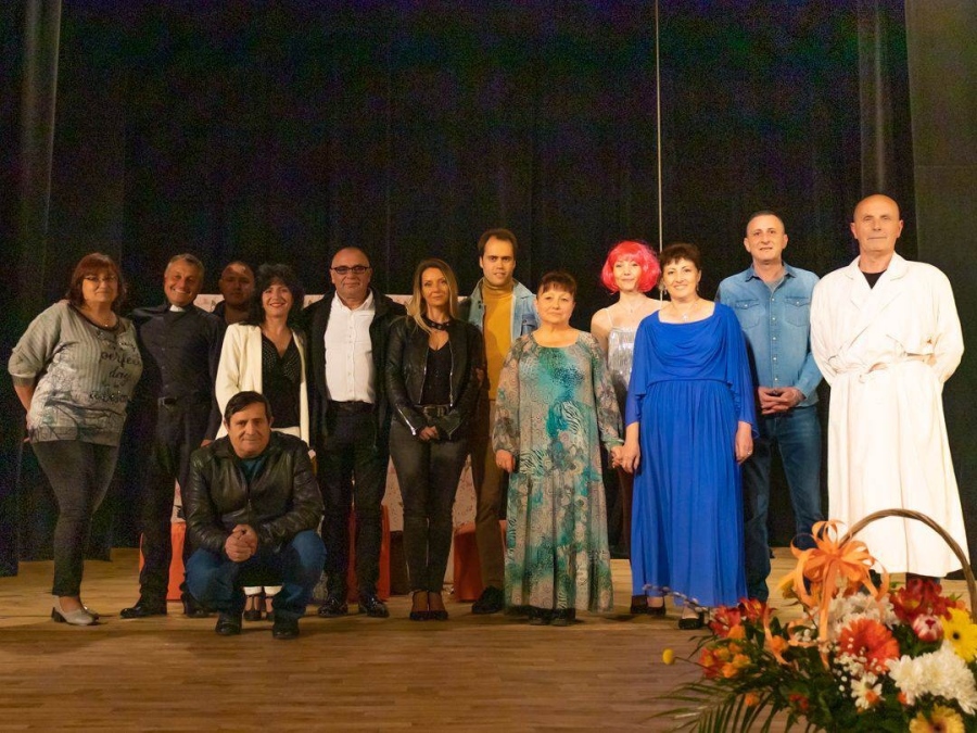 Горнооряховски театрали обраха наградите от националните празници на любителския театър в Кортен
