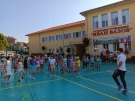 Ученици на ОУ „Иван Вазов” се запознаха с пътя към здравето в Международния ден на йога