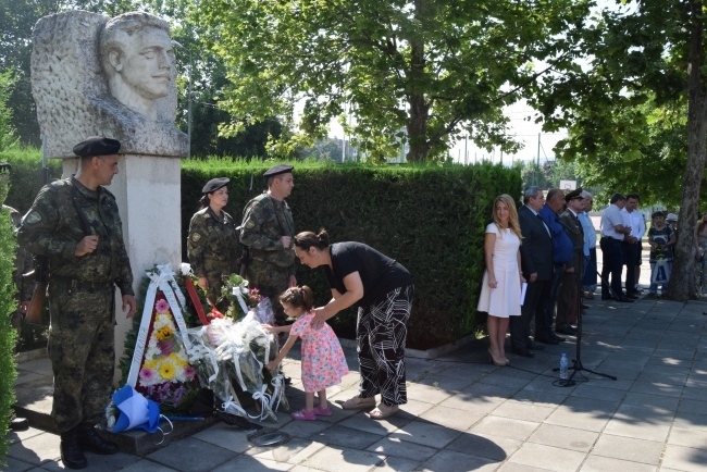 Горна Оряховица отбеляза годишнината от рождението на Апостола