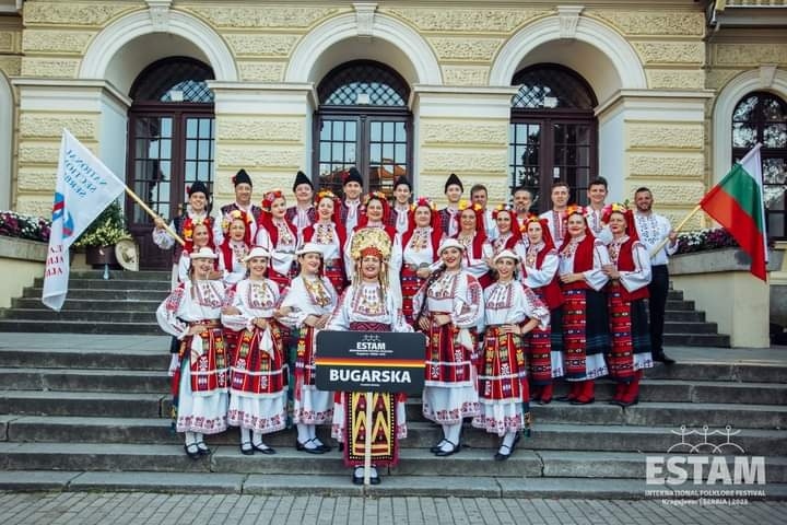 70-годишният ФА „Сидер войвода“ обра овациите и на сръбската публика