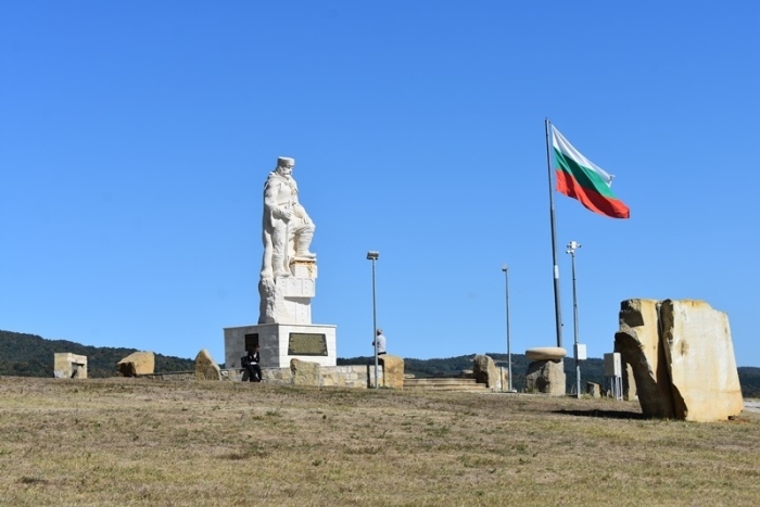 В Раювци честват годишнината от откриването на паметника на Вълчан войвода