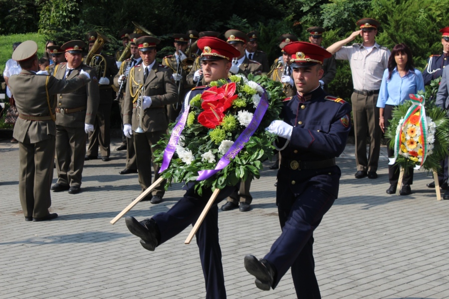 Велико Търново почете Съединението
