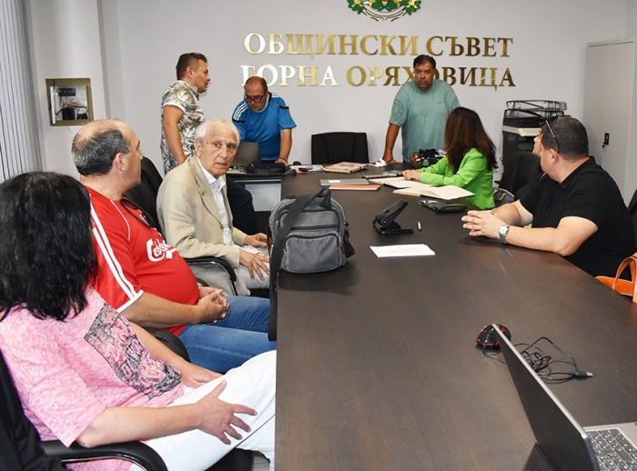 Общинската избирателна комисия в Горна Оряховица започна работа, очаква първите кандидати за местната власт