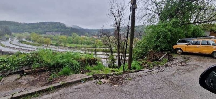 Областната комисия по бедствия и аварии поиска 338 хил. лв. за укрепване на свлачище във Велико Търново