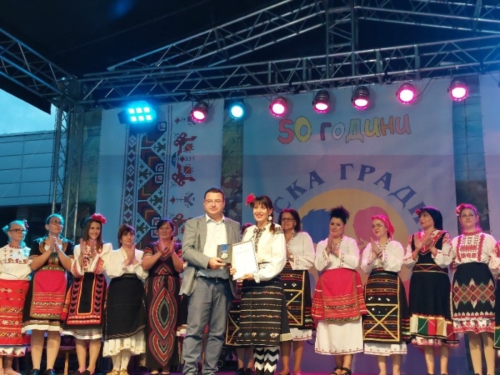 С концерта „Искрици българско“ ДГ „Радост“ отбеляза своя 50-годишен юбилей