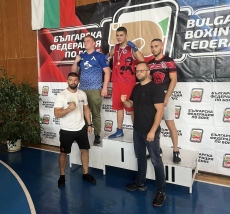 Александър Димитров от „Локомотив” е шампион по бокс за младежи