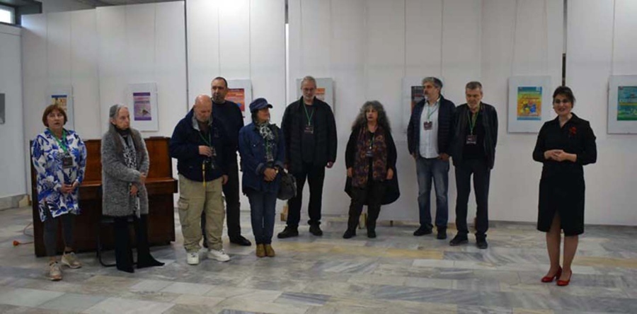 Изложбата „16 г. ГОАРТ“ обединява приятелството на 11 горнооряховски творци