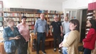 Огнян Стоянов дари книги на Общинска библиотека - Горна Оряховица в навечерието на Деня на народните будители - 1 ноември