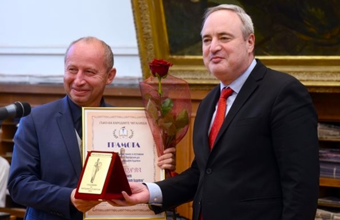 Ректорът на ВТУ получи званието „Следовник на народните будители“