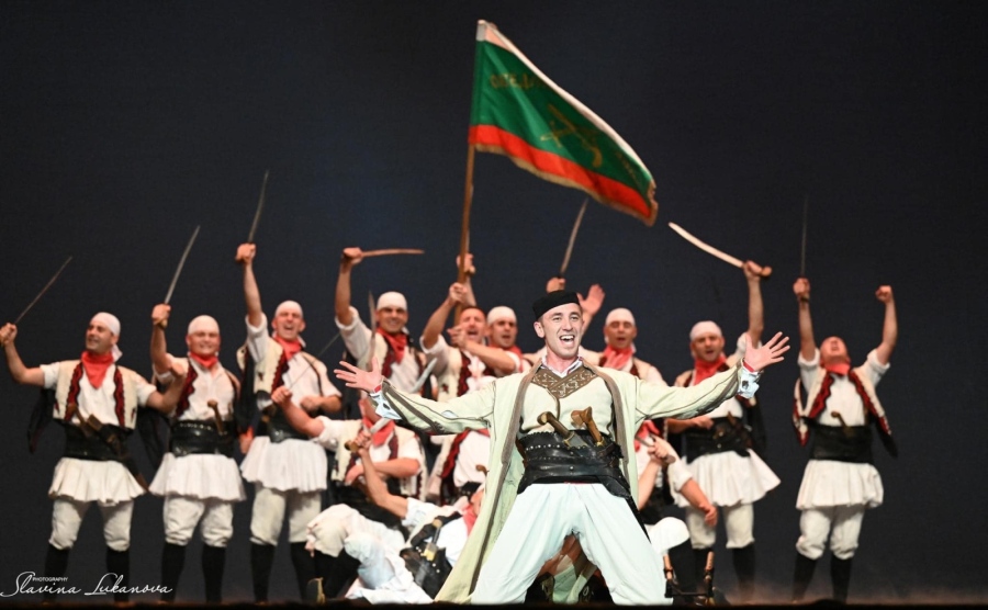 48 000 лева бяха събрани от благотворителния концерт на НФА „Българе” за ремонт на детското отделение в болницата