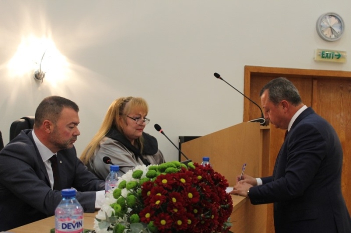 Инж. Емануил Манолов и новите съветници в Павликени се заклеха да работят в интерес на гражданите