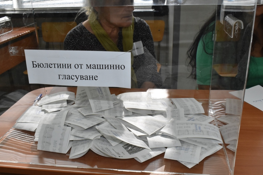 Всички бюлетини от балотажа в Горна Оряховица тръгват за Административния съд по жалба на бившия кмет