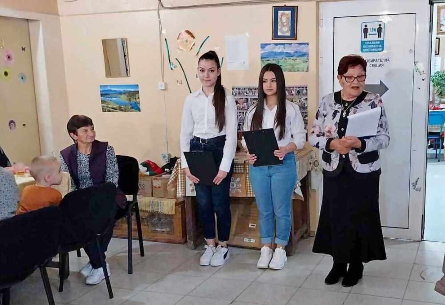 Клубът на пенсионера „Здравец“ в Козаревец празнува годишнина от основаването си