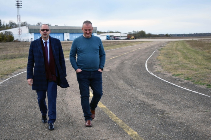 Концесионерът не се е отказал да удължи пистата и да модернизира Летището в Горна Оряховица