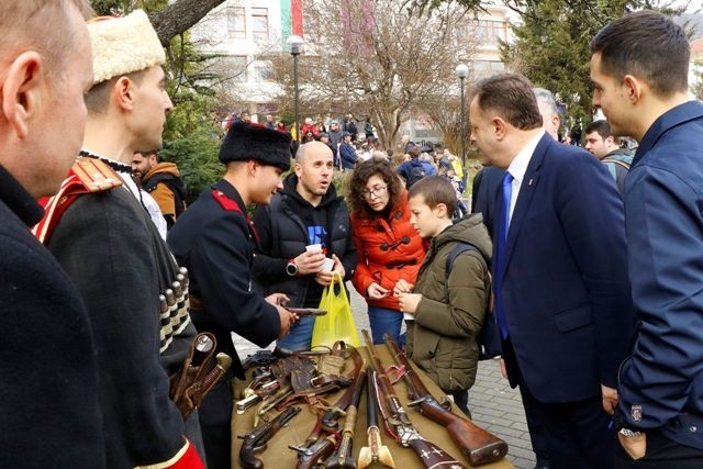 Велико Търново отбеляза 146 години Свобода на България