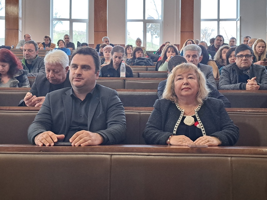 Доц. д-р Марин Маринов е единственият кандидат за ректор на СА „Д. А. Ценов” за новия управленски мандат 2024 – 2028 г.