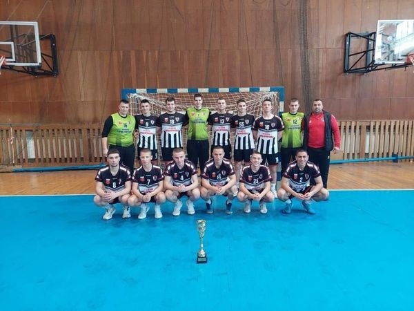 Младежите на хандбалния „Локомотив” са зонални шампиони