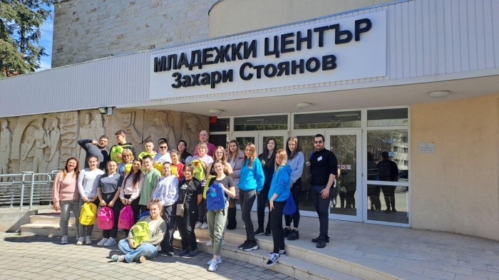 Горнооряховският младежки парламент участва в обмен на опит между доброволчески организации в Добрич