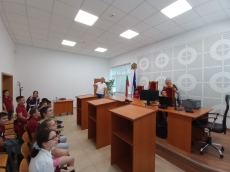 Деца от ОУ „Иван Вазов“ гостуваха в Районния съд в Горна Оряховица