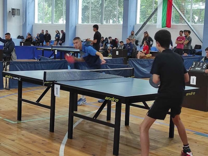 Свищов е домакин на първия национален ученически кръг по тенис на маса за юноши и девойки
