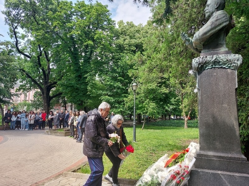 В Свищов и София бяха отбелязани 127 г. от смъртта на Алеко Константинов