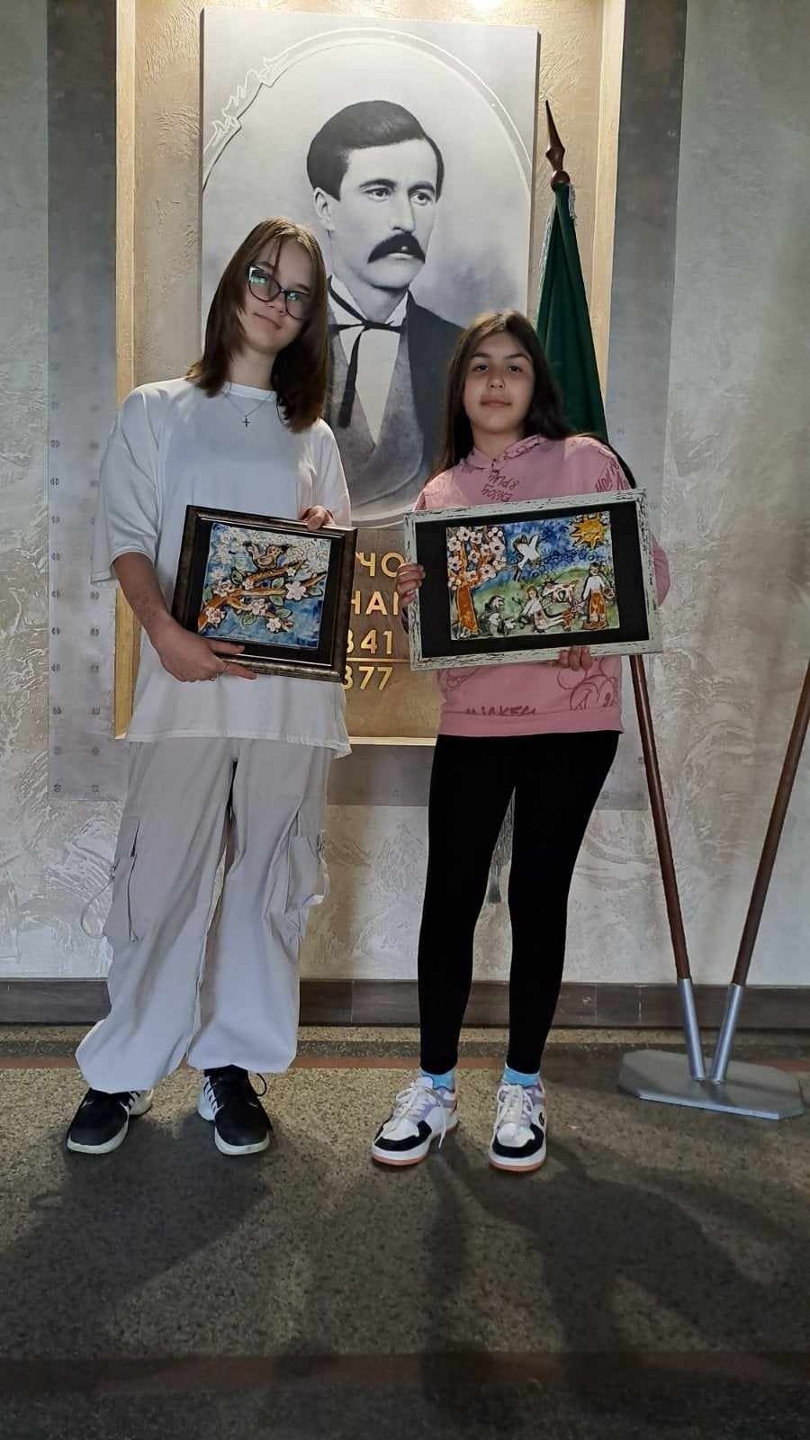 СУ „Вичо Грънчаров“ с убедително представяне на Националния конкурс „Пролет върху листа“